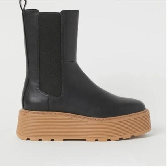 H&M Black Platform Chelsea Boots Size 38 US 7 Bloggers Classic - Picture 13 of 13